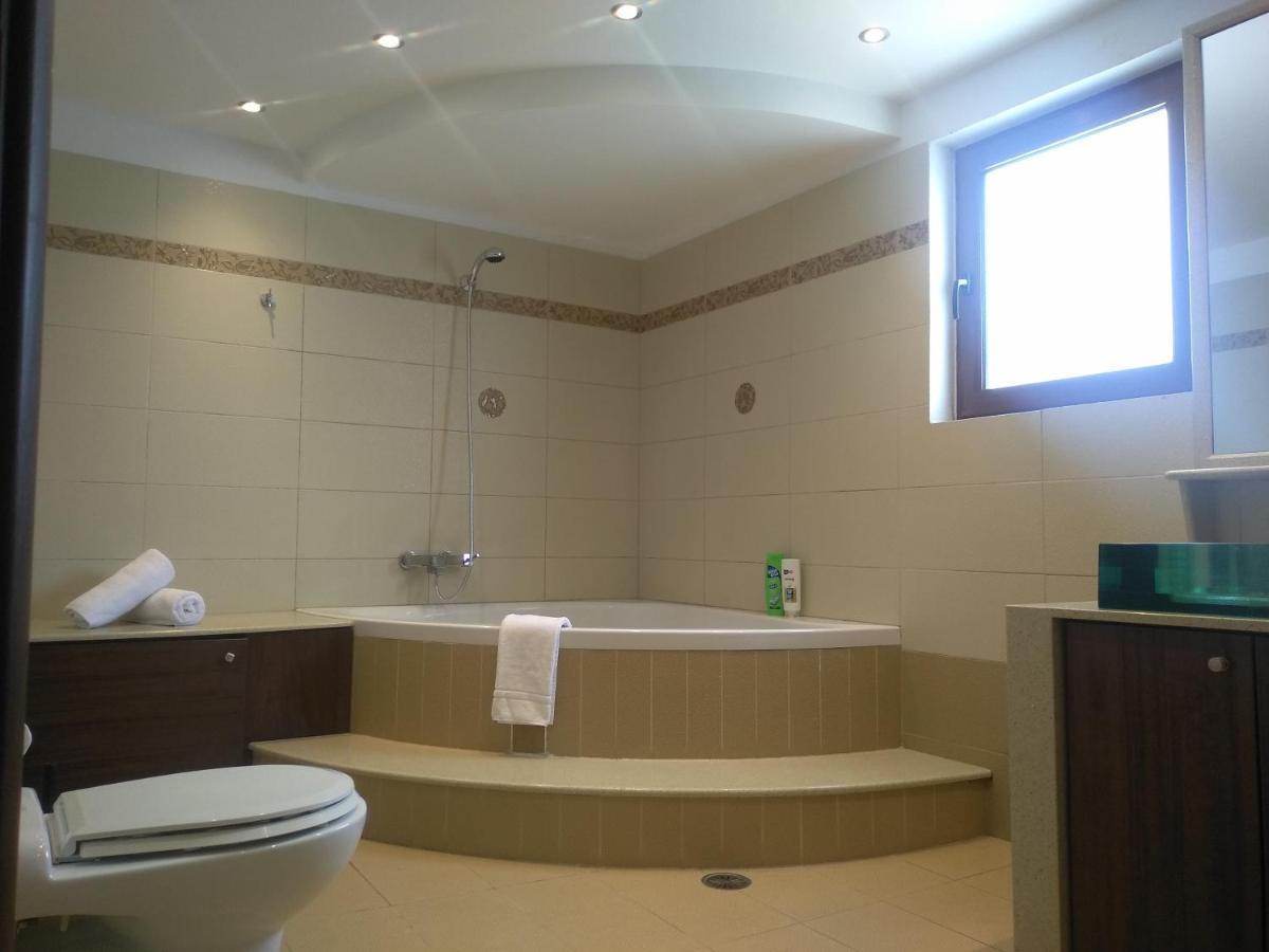 Maia Luxury Pool Villa Afantou Ngoại thất bức ảnh