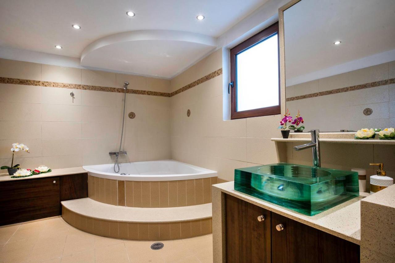 Maia Luxury Pool Villa Afantou Ngoại thất bức ảnh